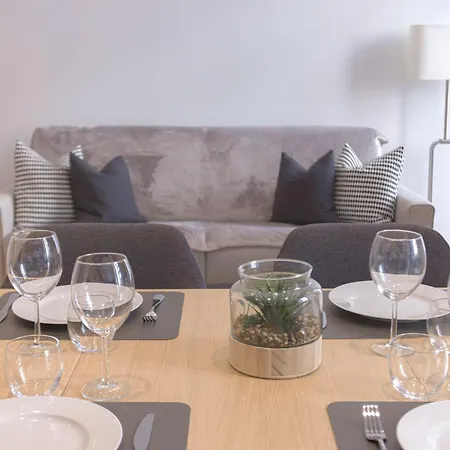 Apartment L'elegance Rue D'antibes - Palais & Plages - 200 M Croisette - Parking Prive - Clim - Wifi