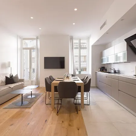 L'elegance Rue D'antibes - Palais & Plages - 200 M Croisette - Parking Prive - Clim - Wifi Apartment Cannes