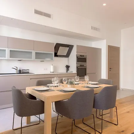 L'elegance Rue D'antibes - Palais & Plages - 200 M Croisette - Parking Prive - Clim - Wifi Apartment