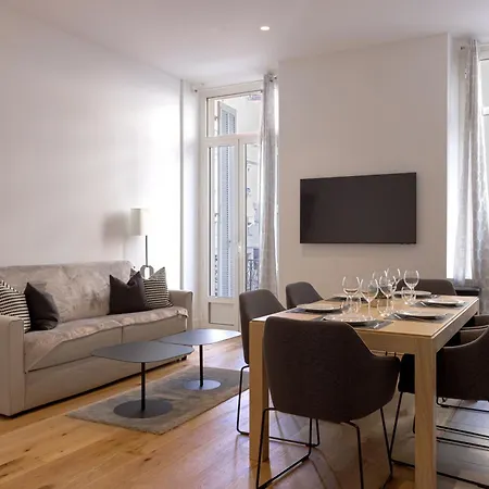 Apartment L'elegance Rue D'antibes - Palais & Plages - 200 M Croisette - Parking Prive - Clim - Wifi